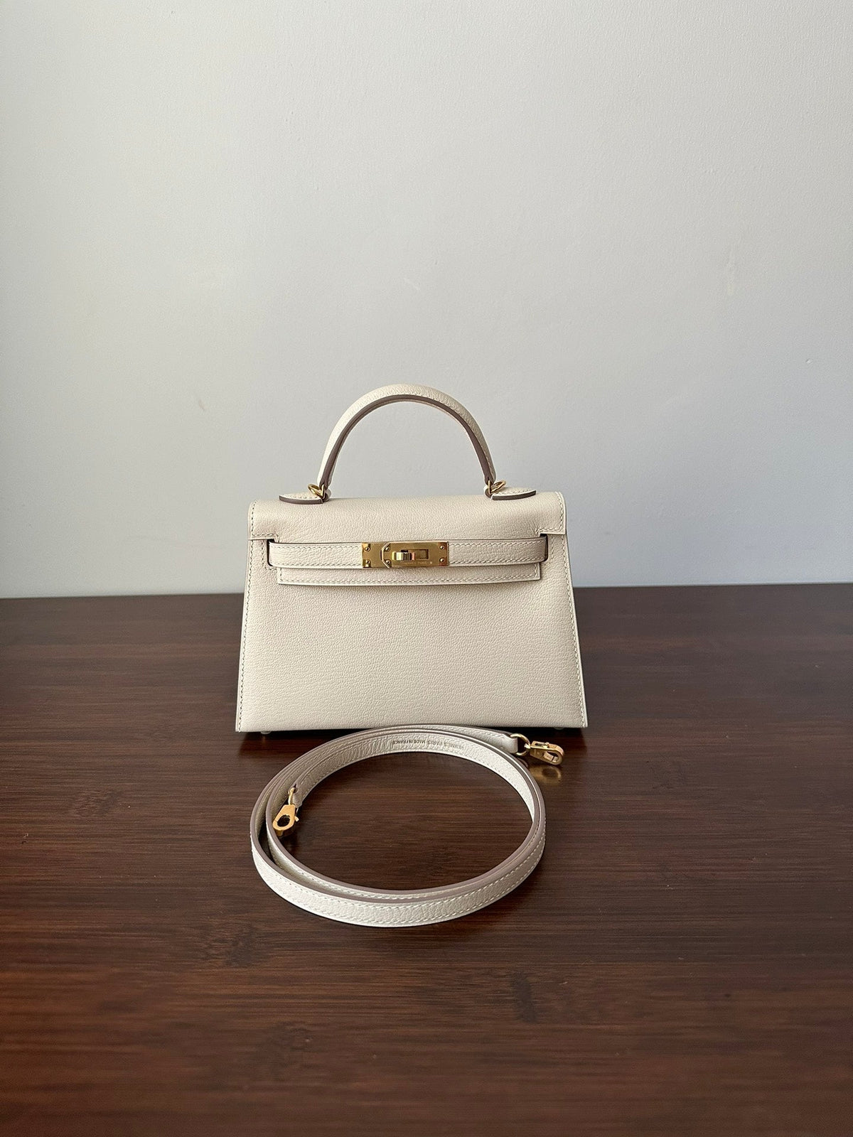 HERMES KELLY MINI 20 WHITE CHEVRE GOLD HARDWARE