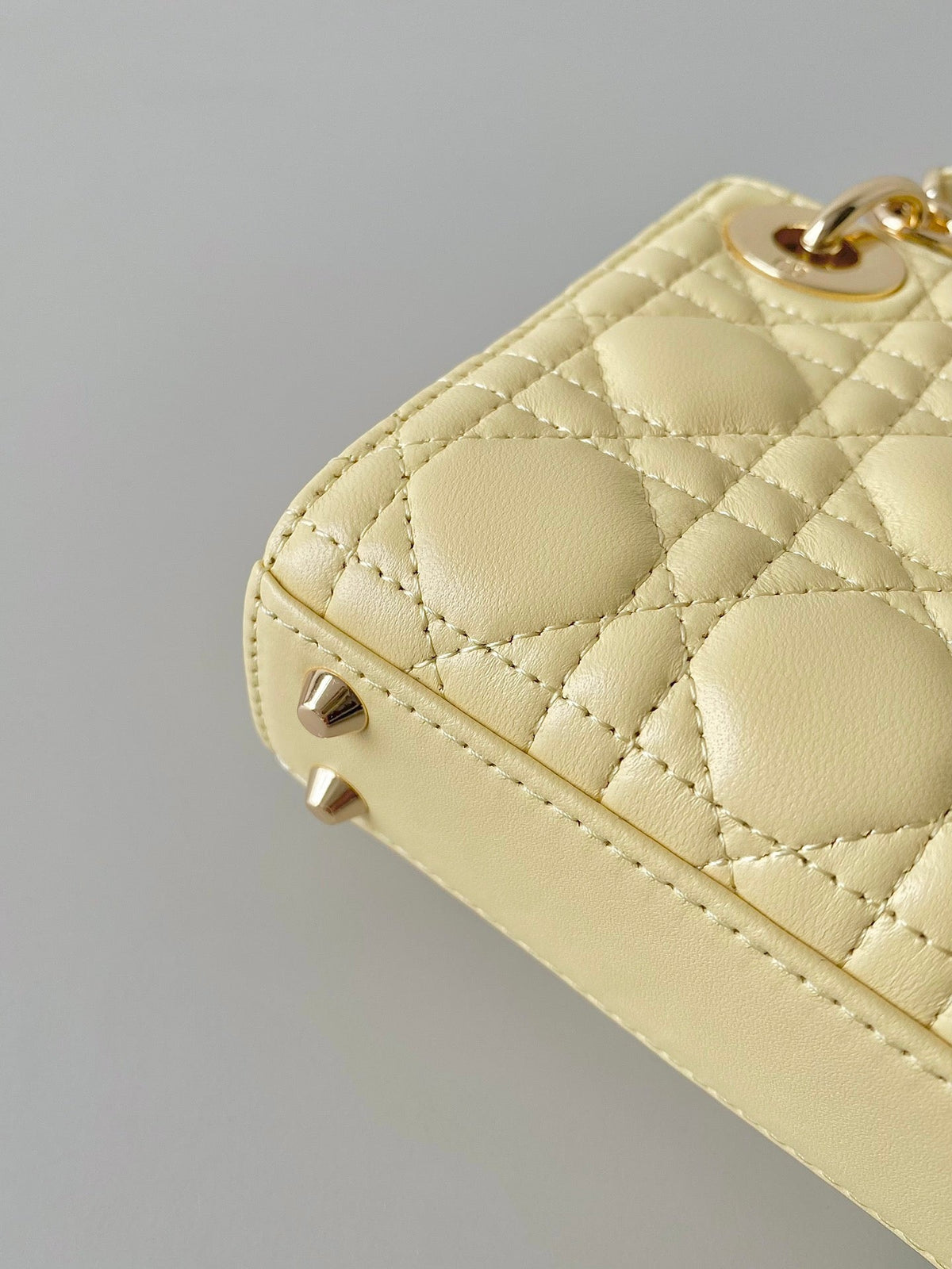 DIOR MICRO LADY 12 BAG IN LIGHT YELLOW LAMBSKIN