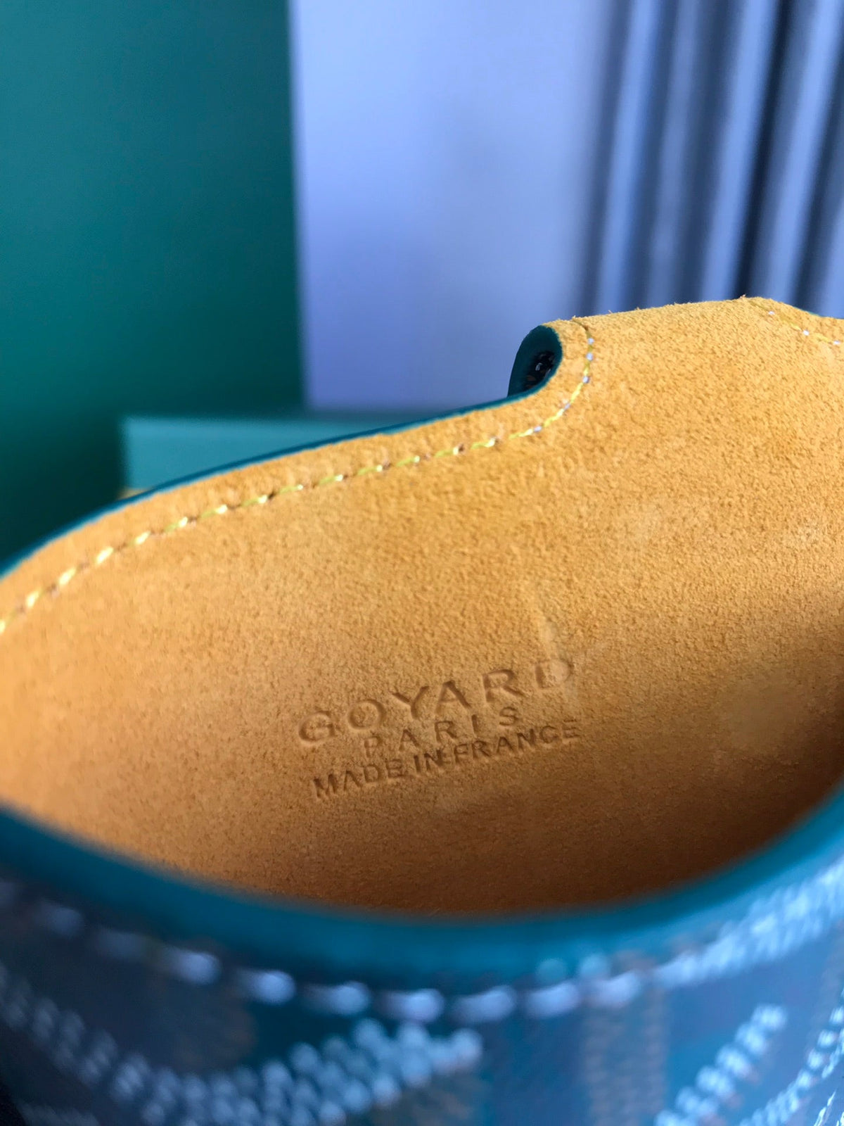 MONTMARTRE GM CASE 18 IN GREEN GOYARDINE CANVAS