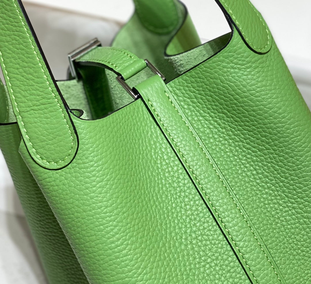 HERMES picotin lock 18 green togo shw