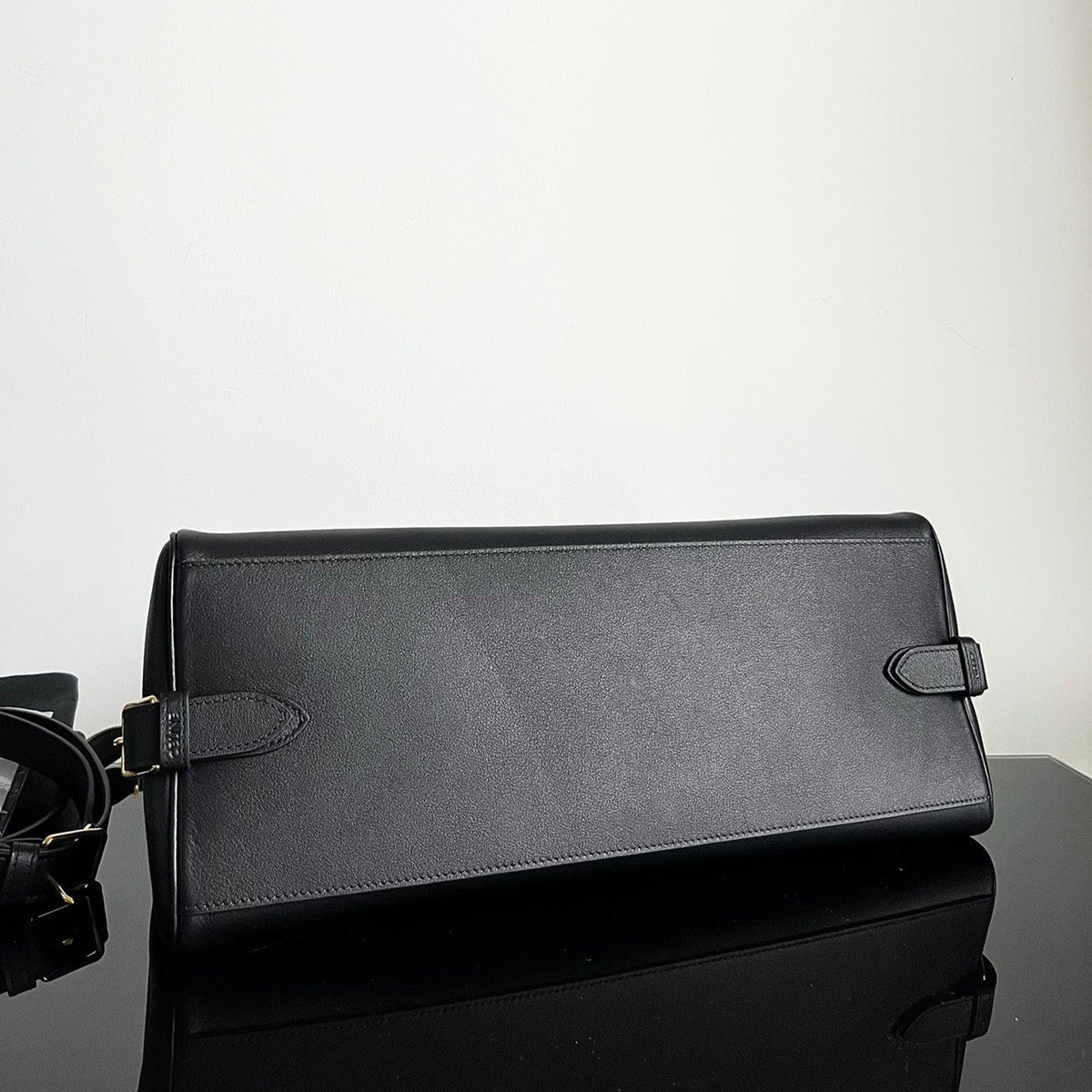 CELINE TRIOMPHE 37 BLACK SOFT CALFSKIN HANDBAG
