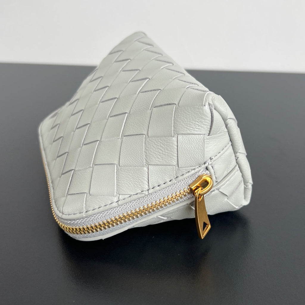 INTRECCIATO 16 BAG IN WHITE LAMBSKIN