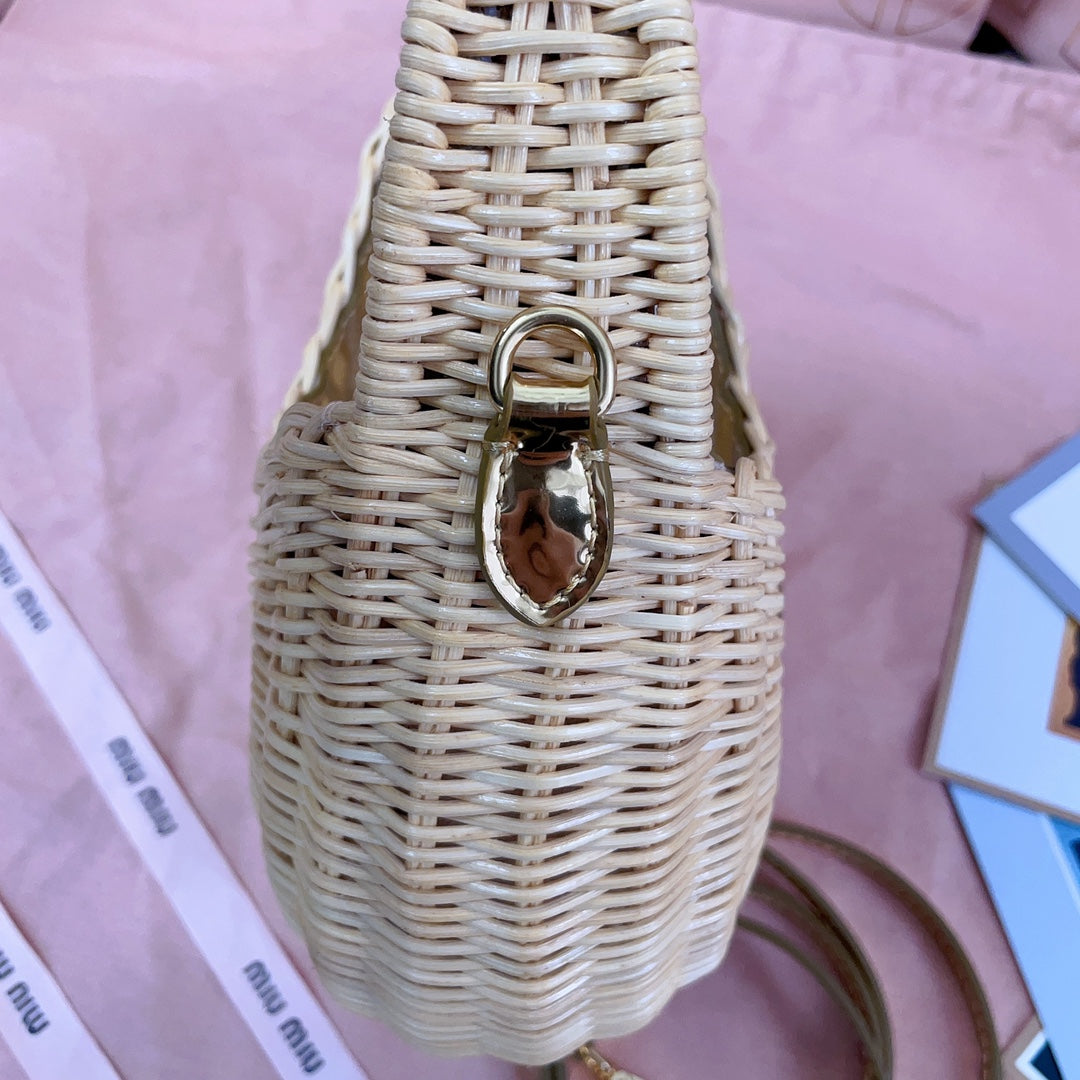 WANDER WICKER HOBO BAG 20 IN TAN MIX CARAMEL BROWN HANDWOVEN
