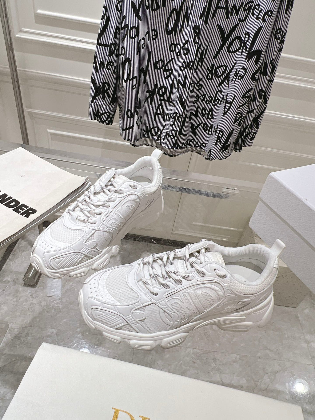 DIOR 25S CHRONO SNEAKER 45MM IN MESH WITH WHITE CALFSKIN