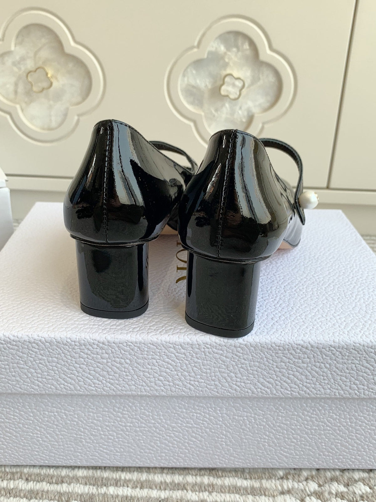 DIOR PEARL JOLIE MARY JANE PUMPS IN BLACK CALFSKIN