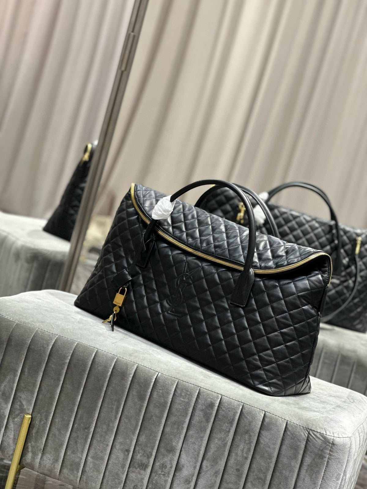 ES GIANT 56 BLACK COWHIDE LEATHER TRAVEL BAG
