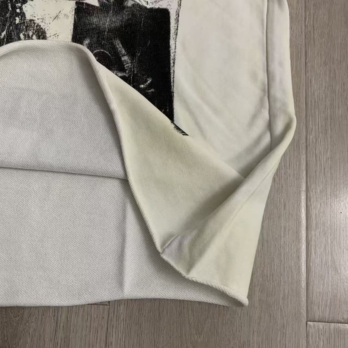 MAJESTIK Motor Club Graphic Short-Sleeve T-Shirt — fabric_closeup