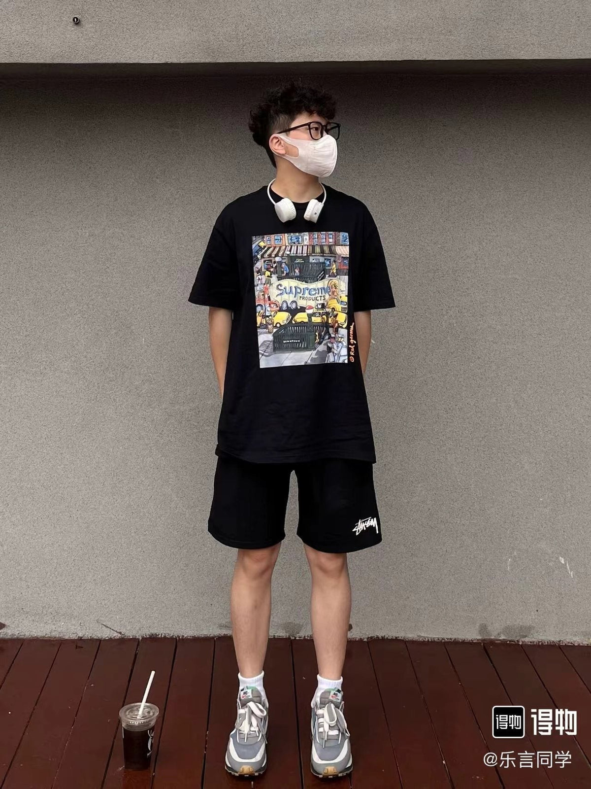 Supreme Manhattan City Graphic T-Shirt — model