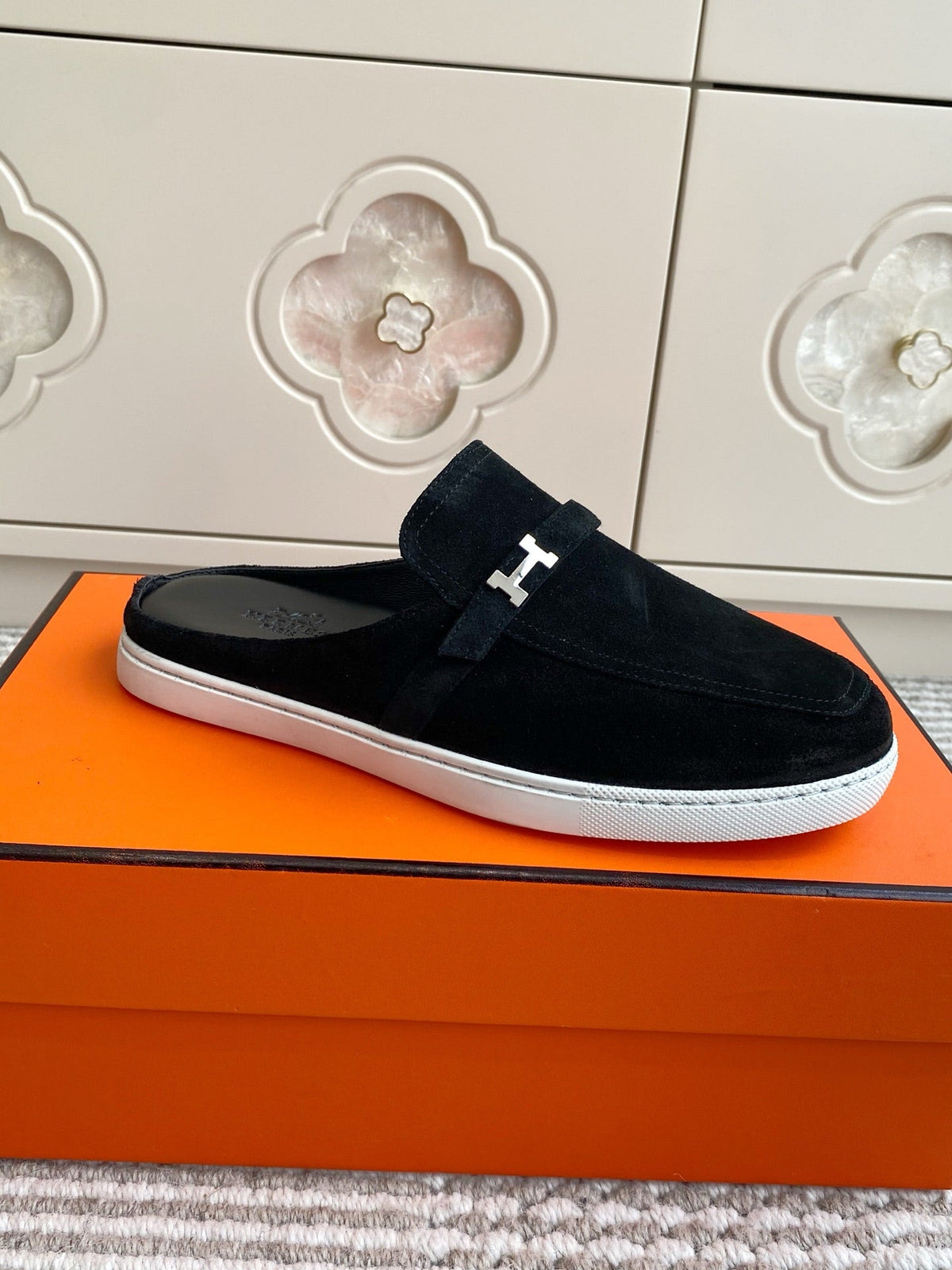 HERMES 25S MULES IN BLACK SUEDE WITH SILVER HARDWARE