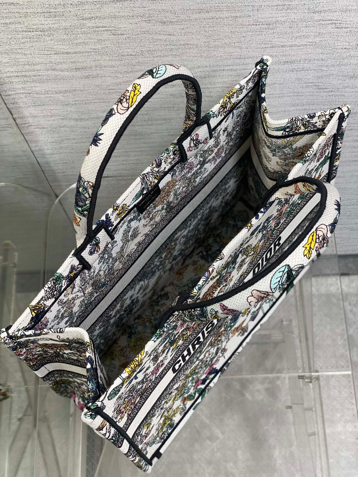 DIOR 25S LUCKY LARGE DIOR BOOK TOTE 42 IN MULTICOLOR DIOR FLOWERS CALENDAR ALLOVER EMBROIDERY