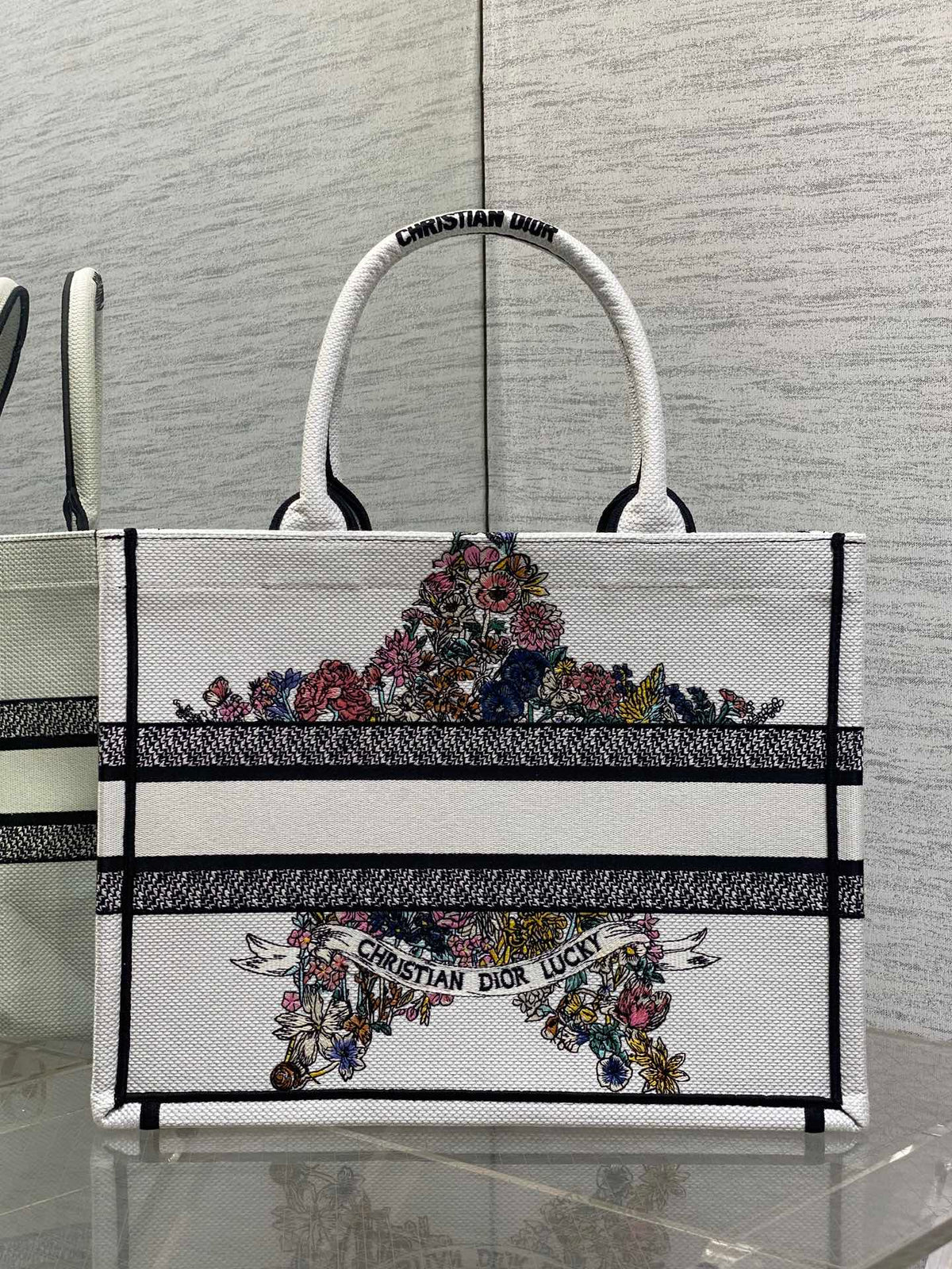 DIOR 25S LUCKY MEDIUM DIOR BOOK TOTE 36 IN WHITE MULTICOLOR DIOR STAR EMBROIDERY