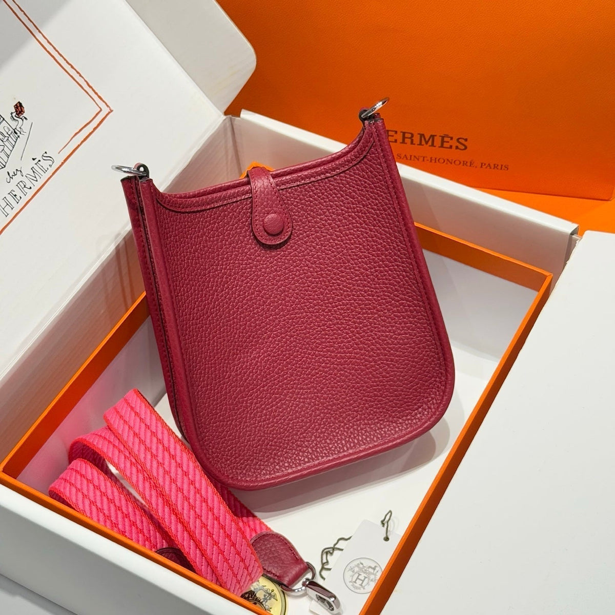 HERMES 25S MINI EVELYNE 18 IN BURGUNDY PATTERNED STRAP CALFSKIN SILVER HARDWARE