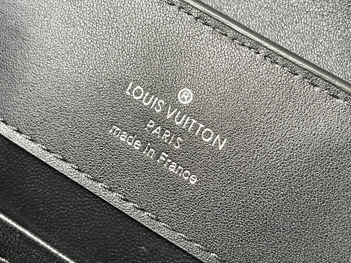 LOUIS VUITTON CAPUCINES EAST-WEST 30 IN BLACK SHEEPSKIN CRYSTAL AND SILVER HARDWARE