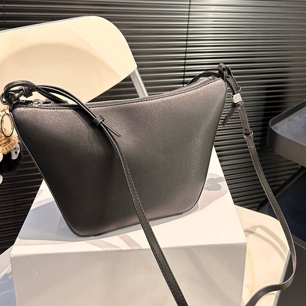 LOE LUNA HOBO 17 BAG IN BLACK CALFSKIN