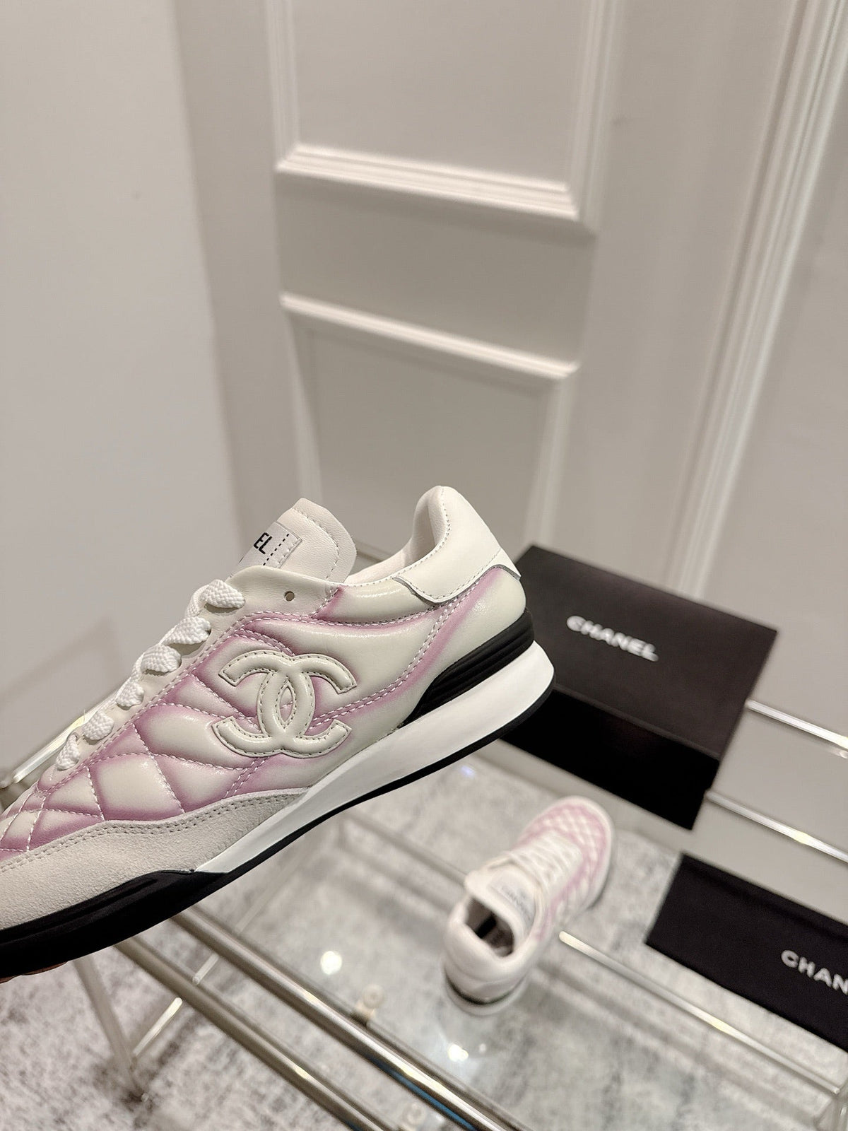 CHANEL CASUAL SNEAKER IN WHITE AND PURPLE CALFSKIN