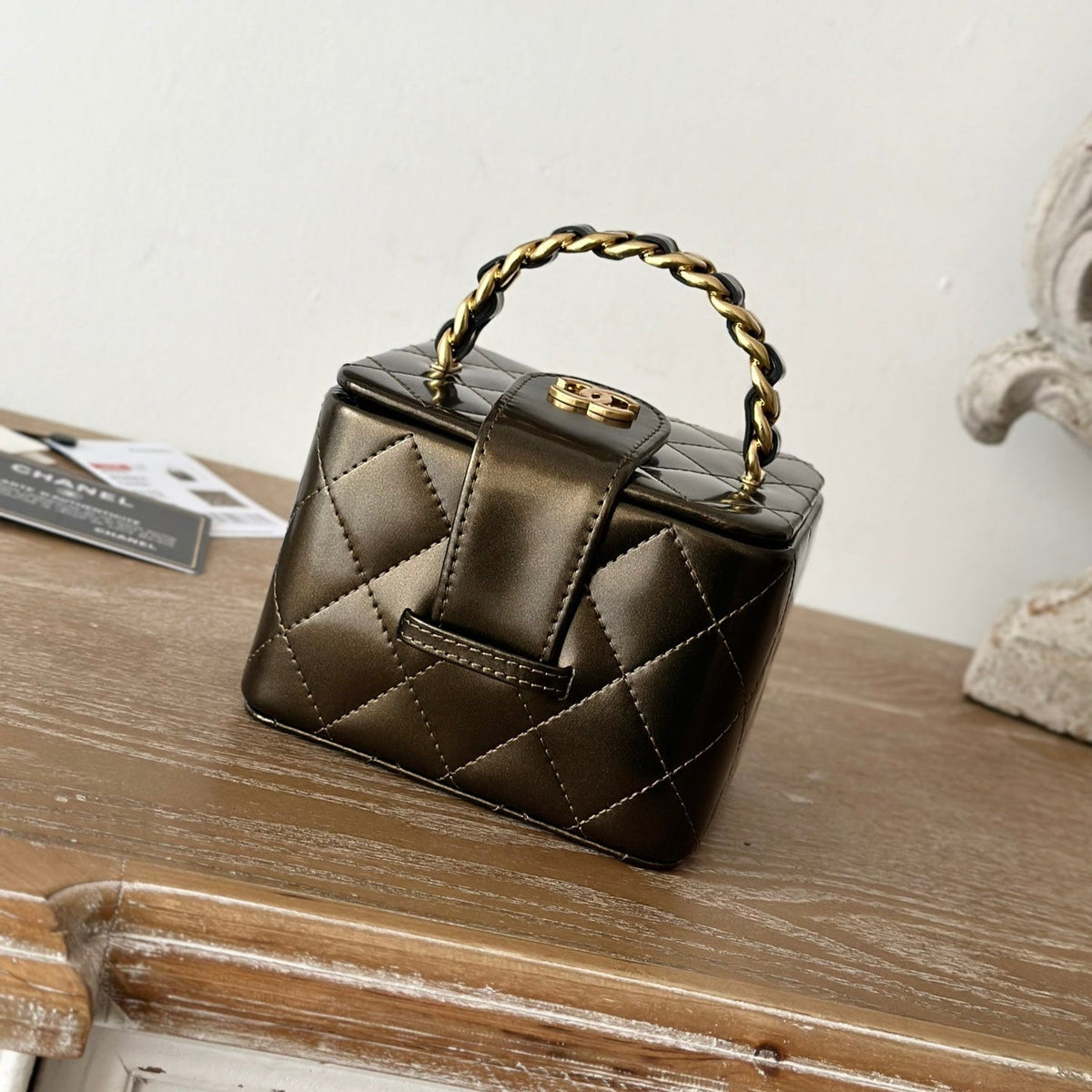 CHANEL MINI VINTAGE COSMETIC BAG 11 IN MIKADO SHINY CALFSKIN GOLD HARDWARE