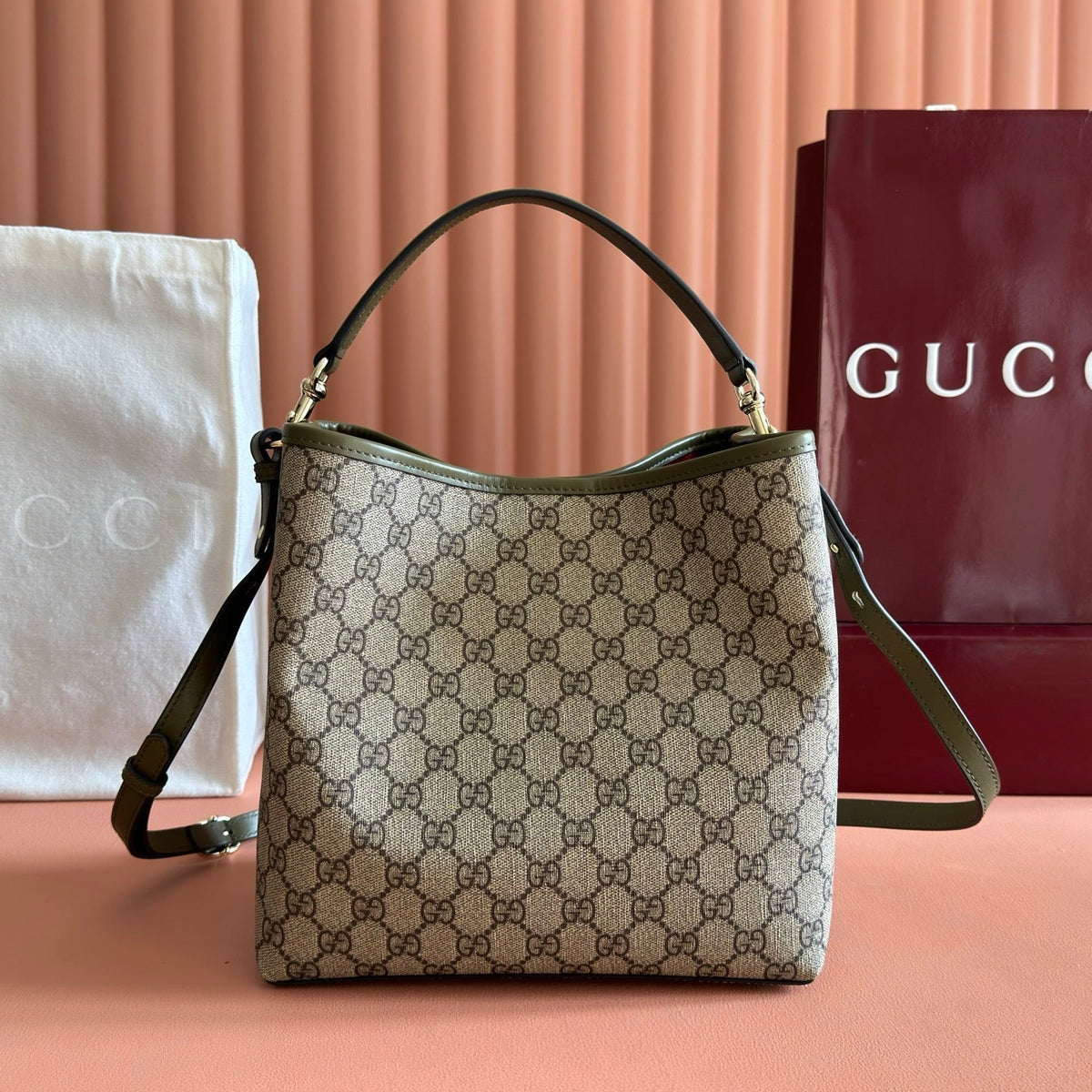 GUCCI 26S HAND BAG 25 IN DARK BEIGE AND MOSS GREEN CANVAS