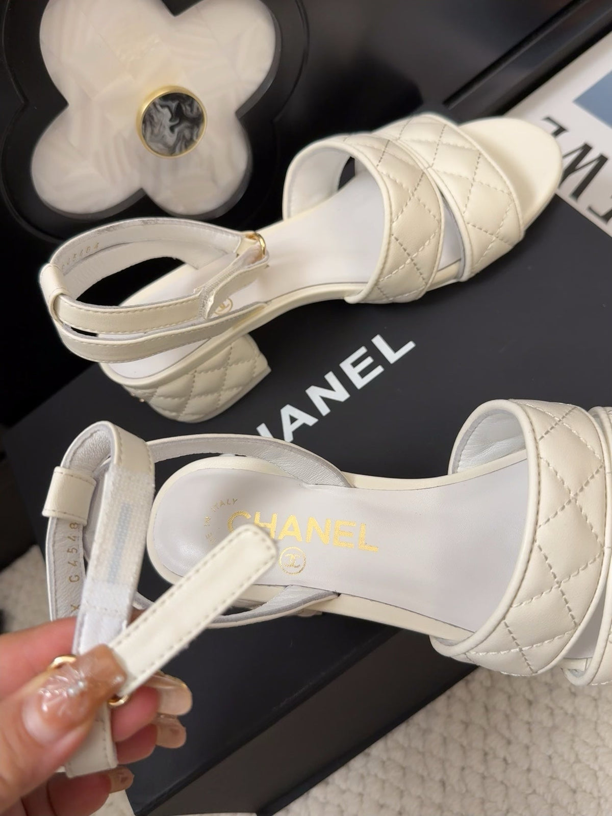 CHANEL 25C Sandal 45mm Open Heel White Lambskin 233492