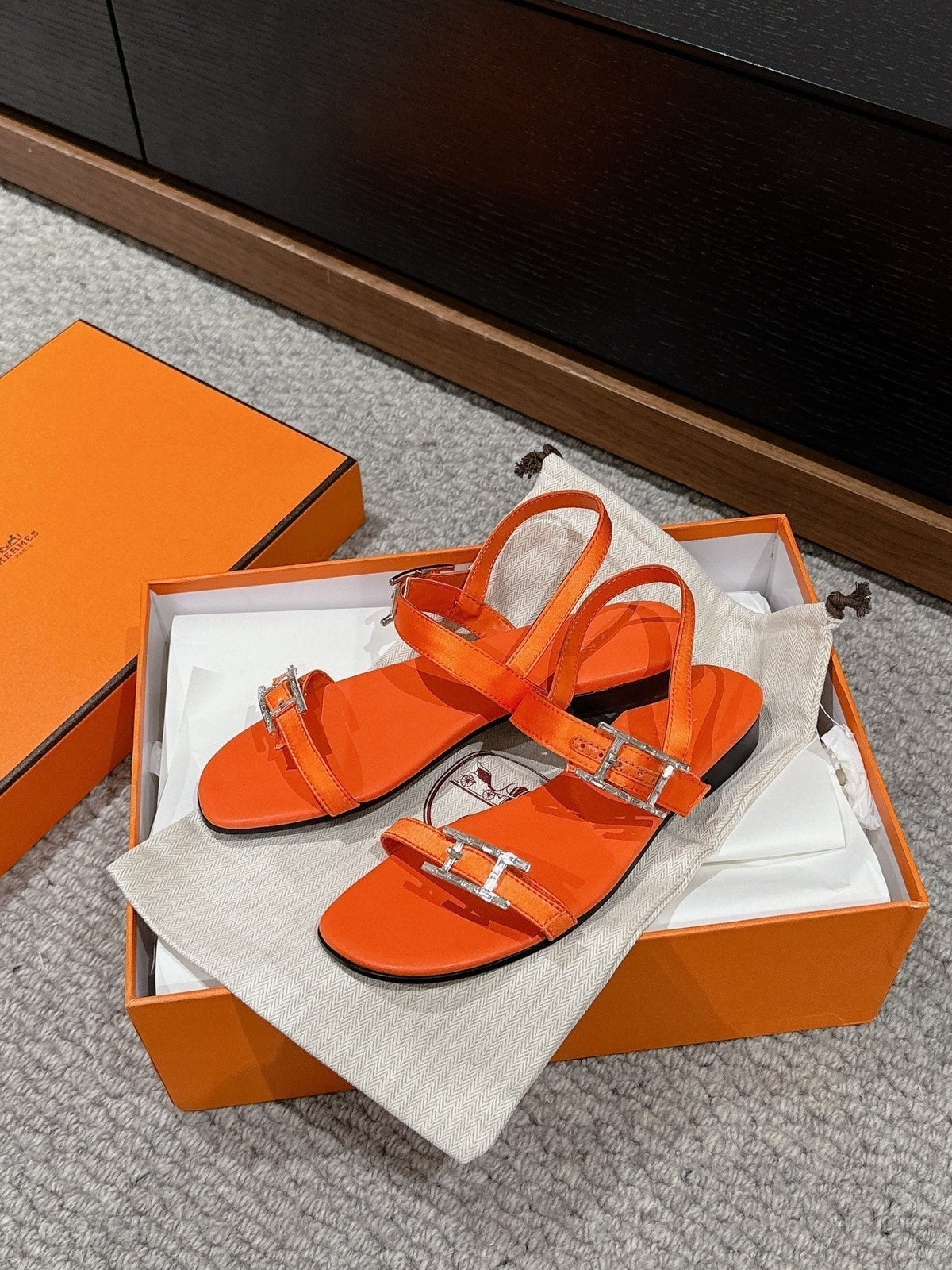 HERMES BUCKLE SANDAL BRIGHT ORANGE CALFSKIN