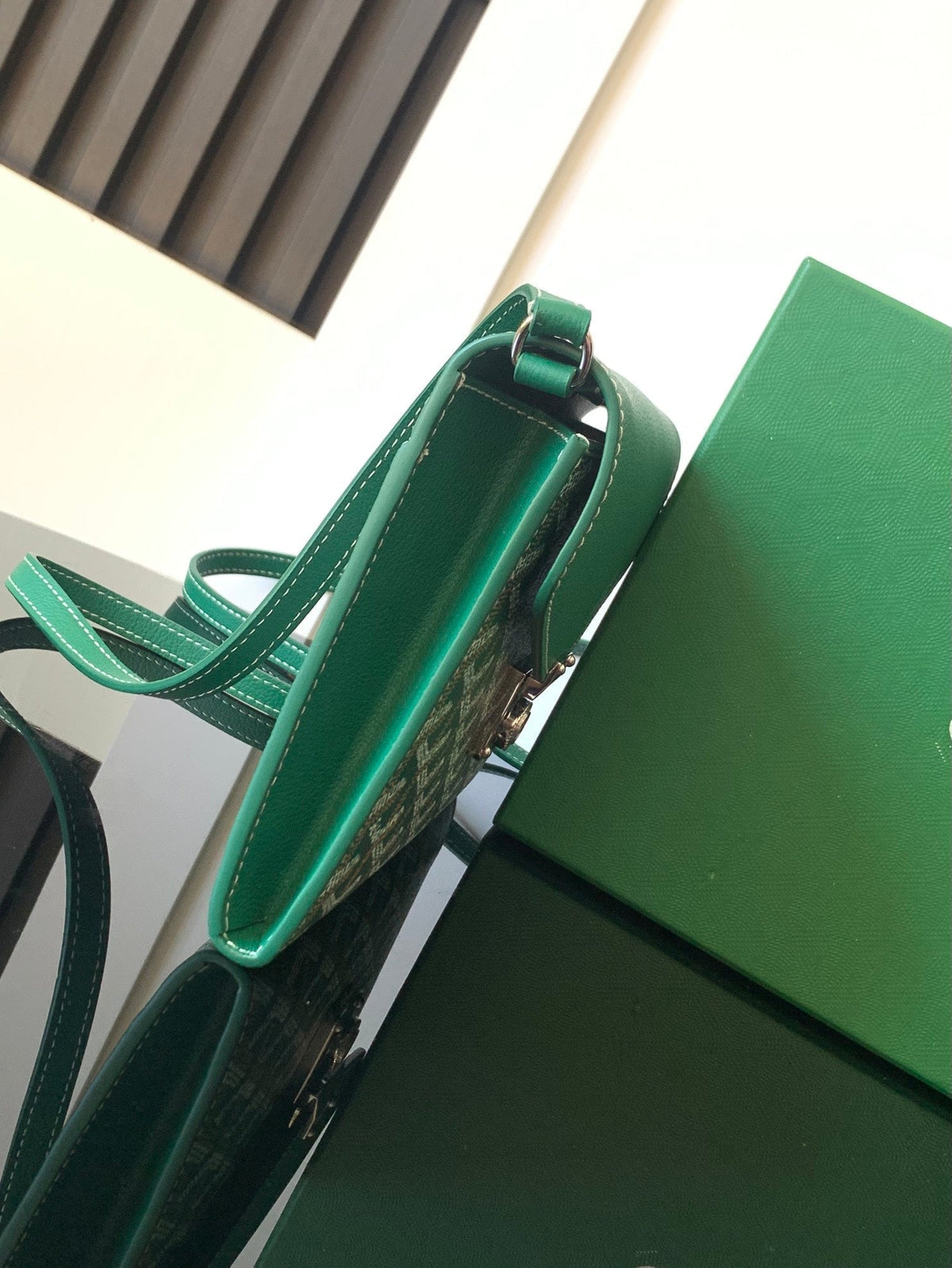 CHYPRE WALLET-POUCH 21 IN GREEN GOYARDINE CANVAS AND CALFSKIN