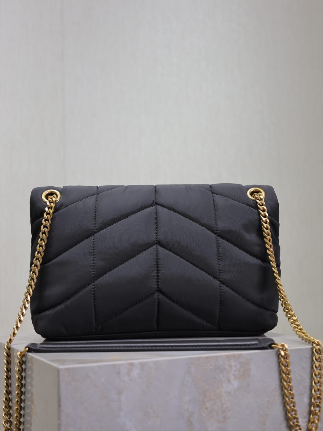 YSL 25S LOULOU PUFFER MEDIUM 29 IN BLACK NYLON