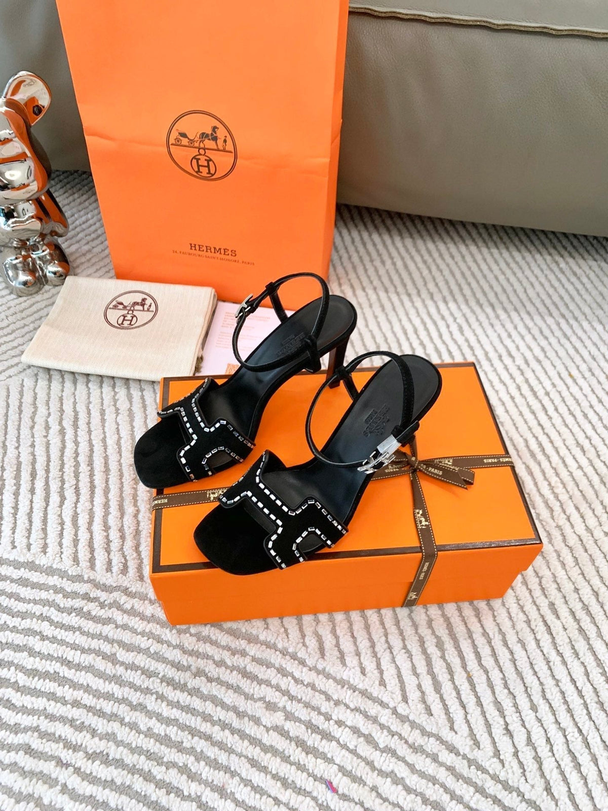 HERMES HIGH SANDAL 8.5 CM IN BLACK SUEDE